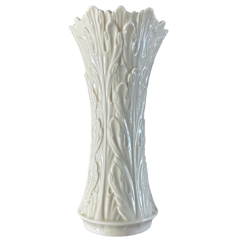 Vintage Lenox Cream Ivory Porcelain Embossed 9" Woodland Collection Vase NWOT